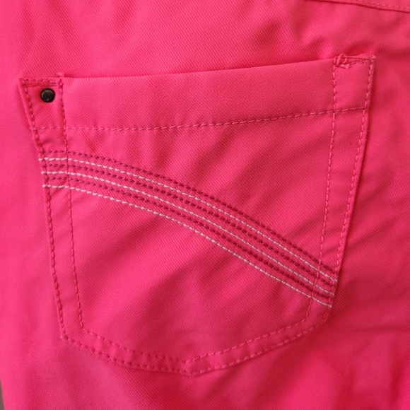 Aperture hot pink snowboard pants - Picture 6 of 15